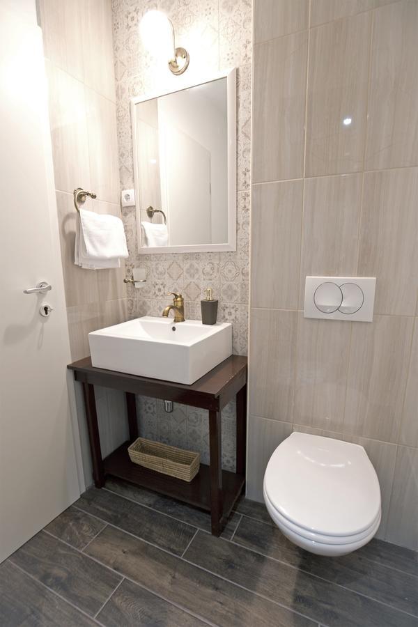 Corner Of Joy Apartment Вис Екстериор снимка